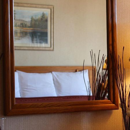 Regency Inn Richmond Dumbarton Quarto foto